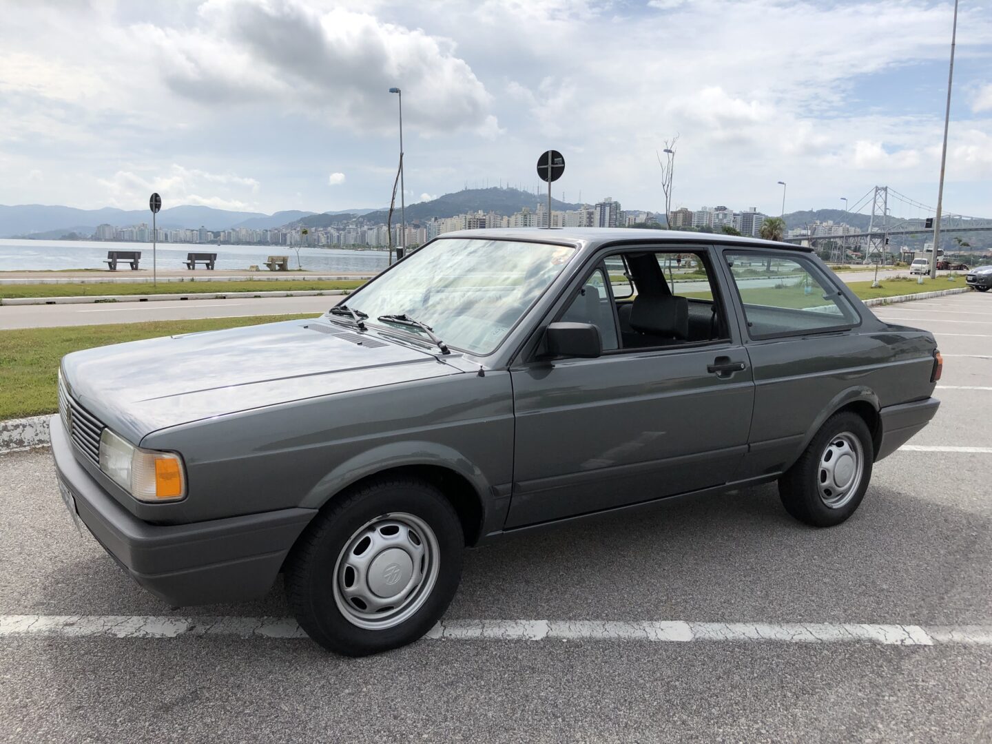 VW Voyage CL
