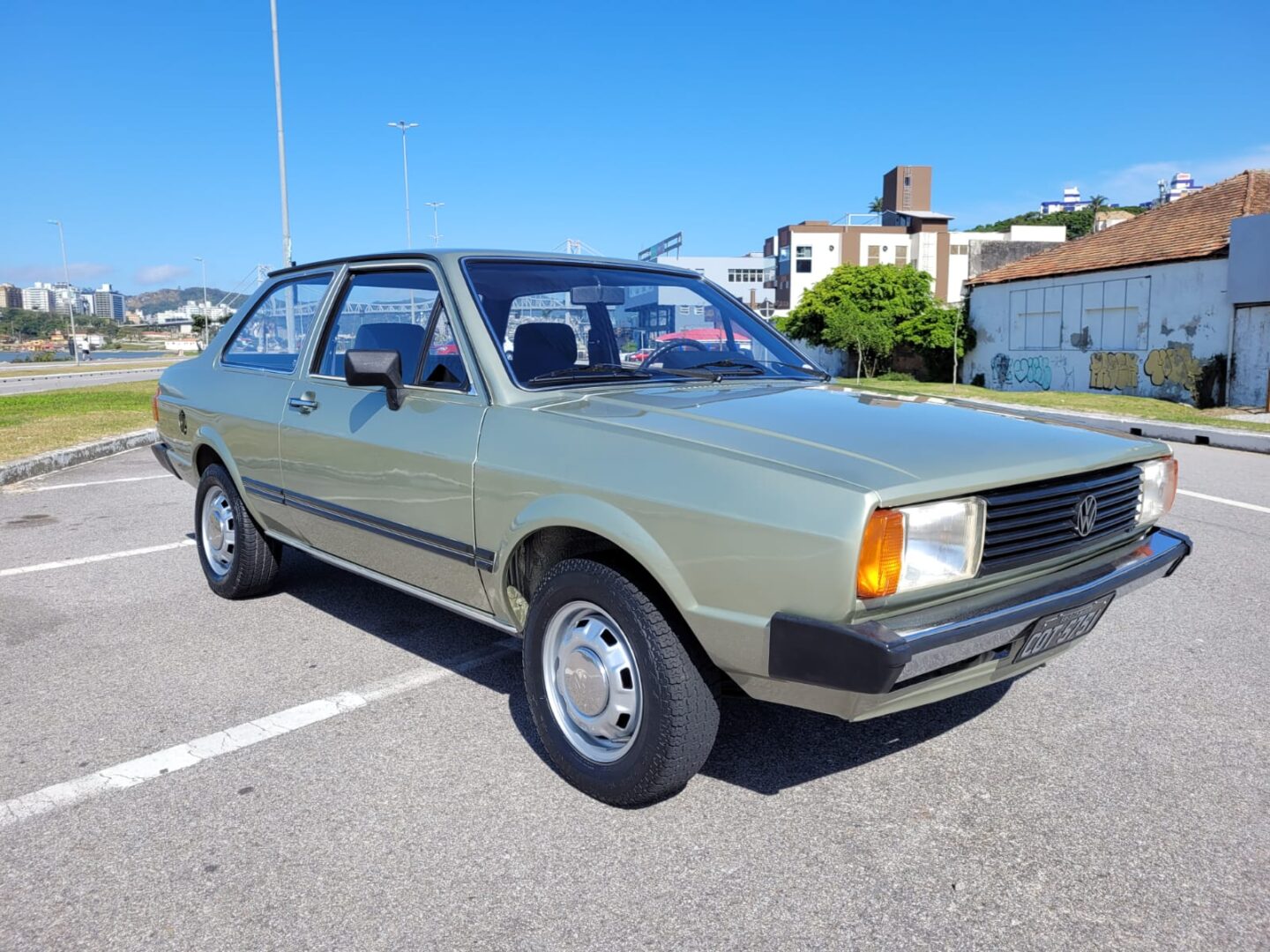 VW Voyage GLS