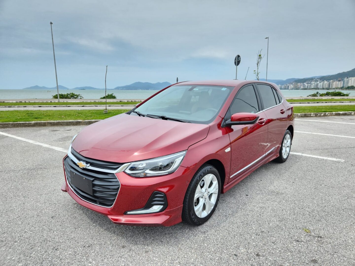 Chevrolet Onix Premier 2