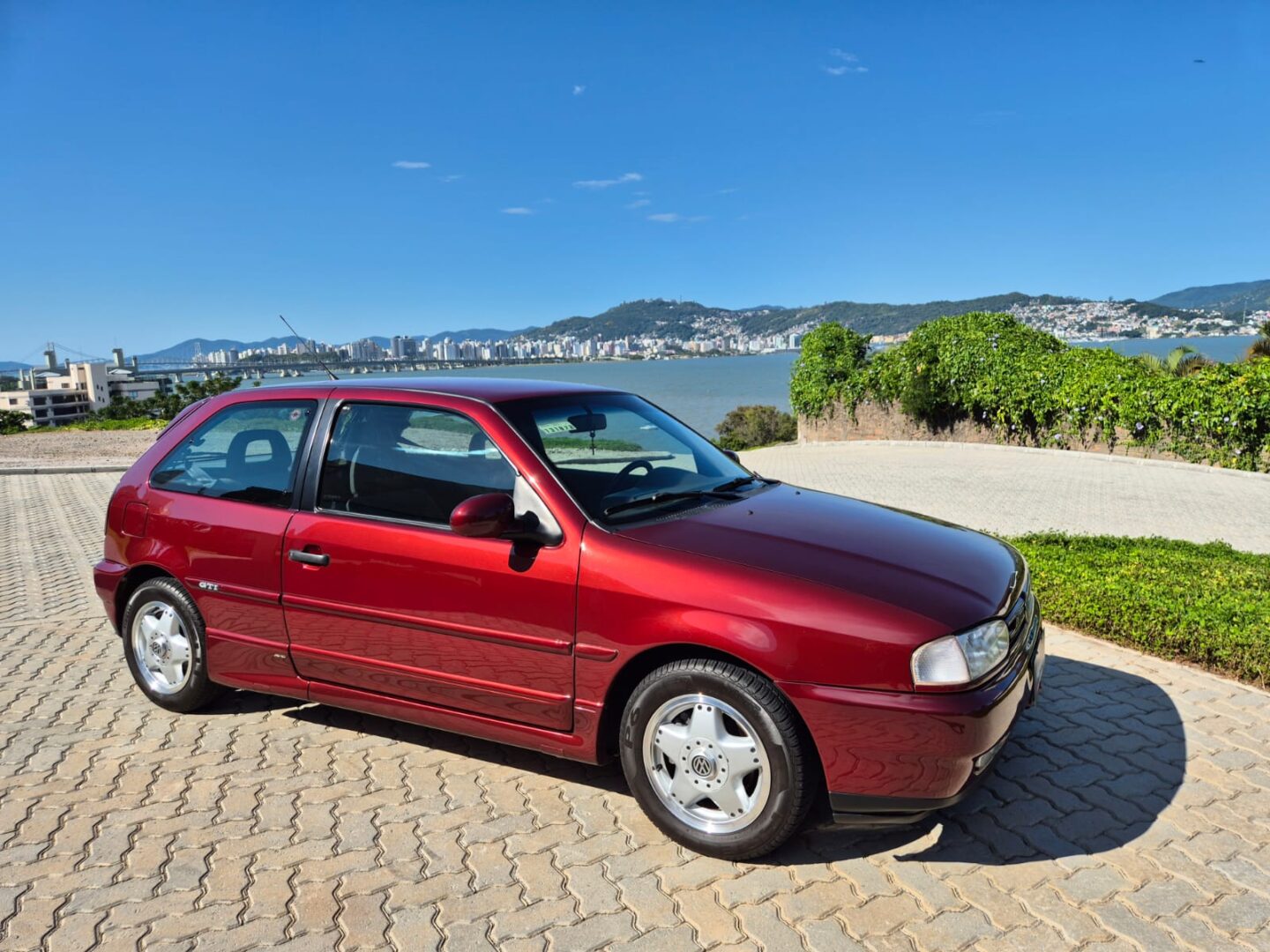 Volkswagen Gol GTI