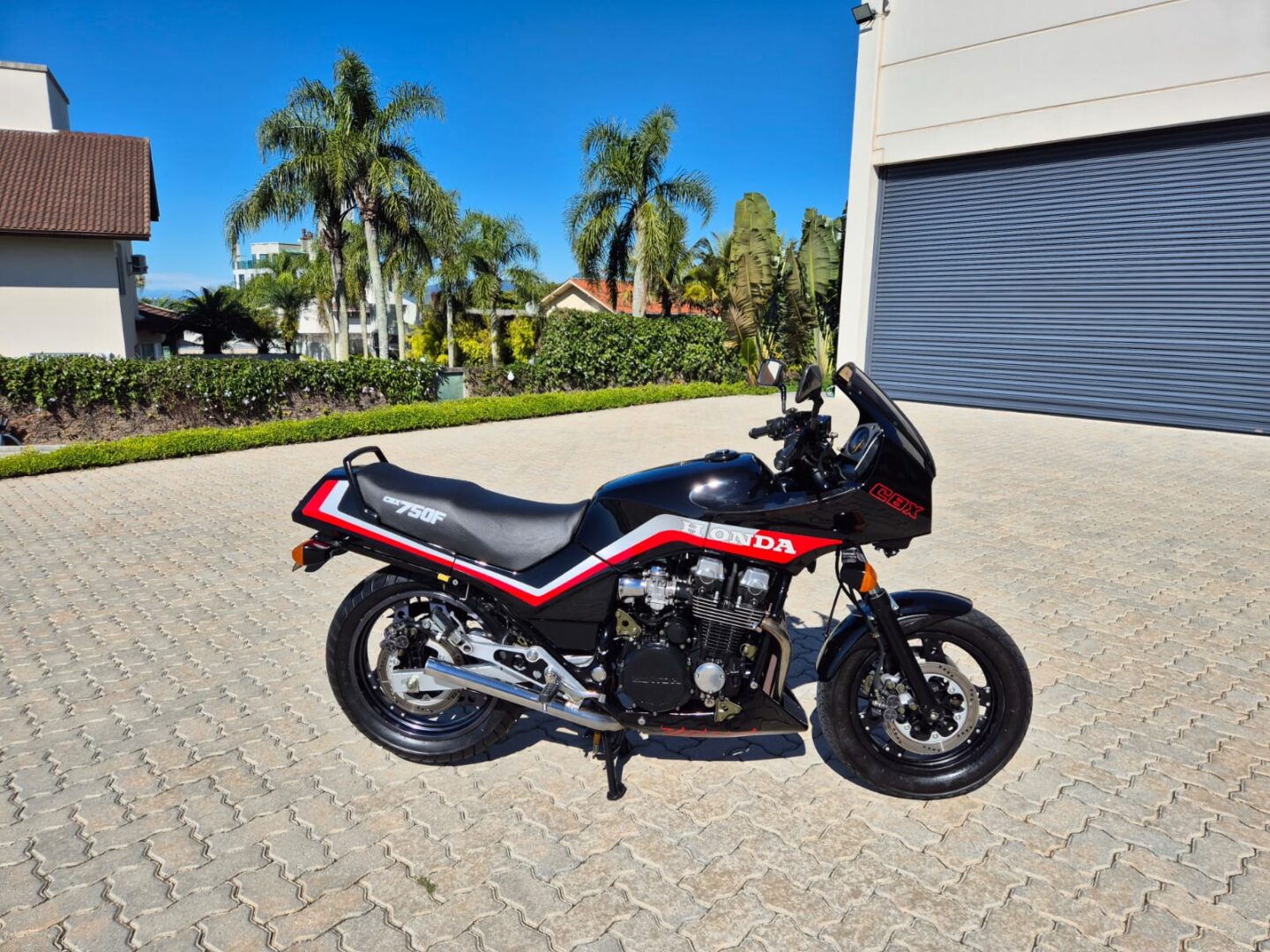 Honda CBX 750